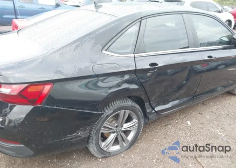 2022 Volkswagen Jetta 1.5T Se z USA, uszkodzony, nr VIN 3VW7M7BU4NM014156